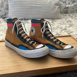 Converse Chuck Taylor RARE find! Size Men’s 8.5